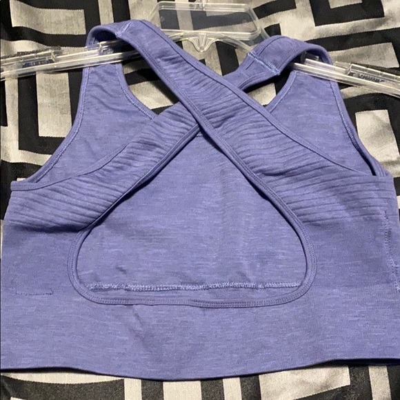 Alphalete Vault Bra - Picture 2 of 2